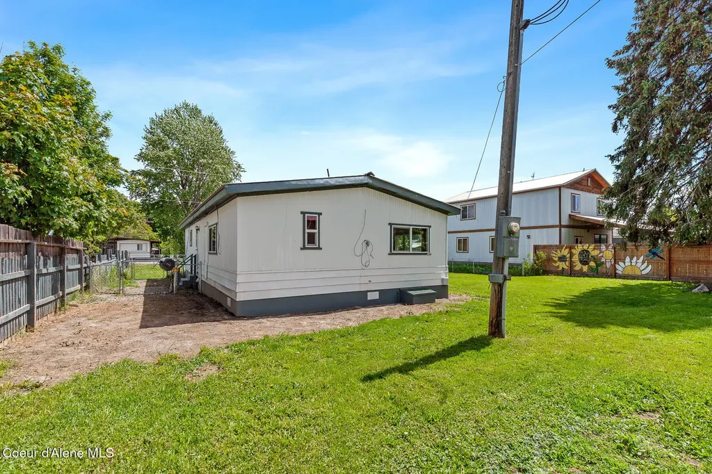 311 N Main Street Kootenai ID 83840