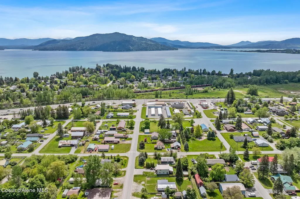 311 N Main Street Kootenai ID 83840