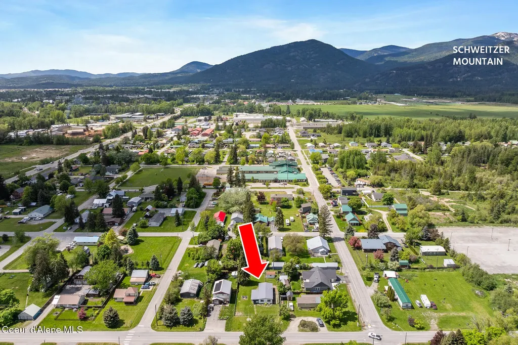 311 N Main Street Kootenai ID 83840