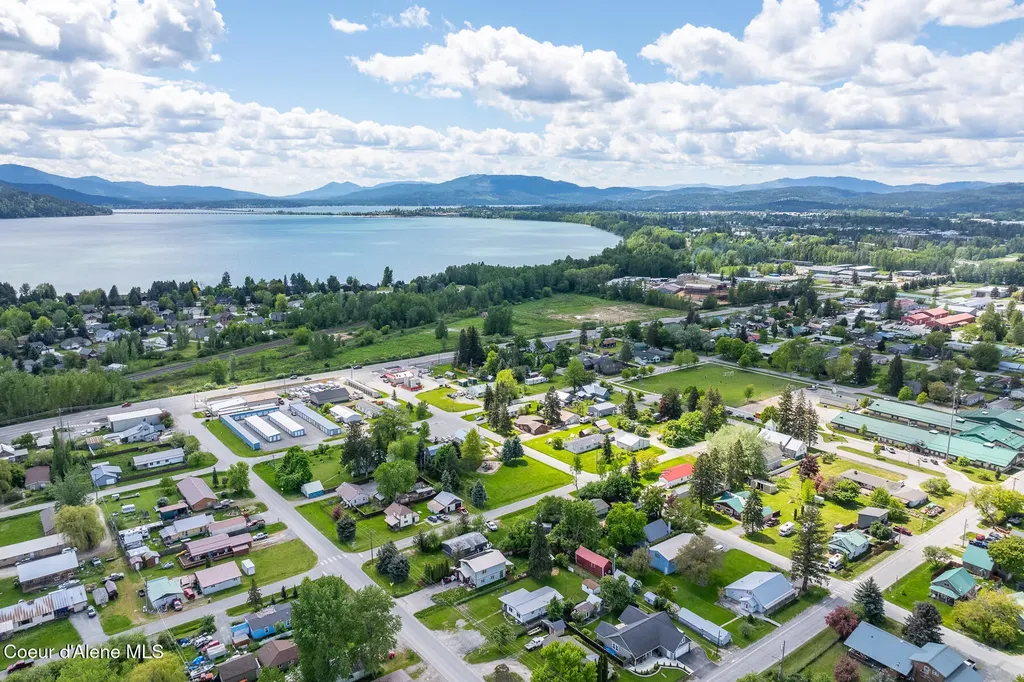 311 N Main Street Kootenai ID 83840