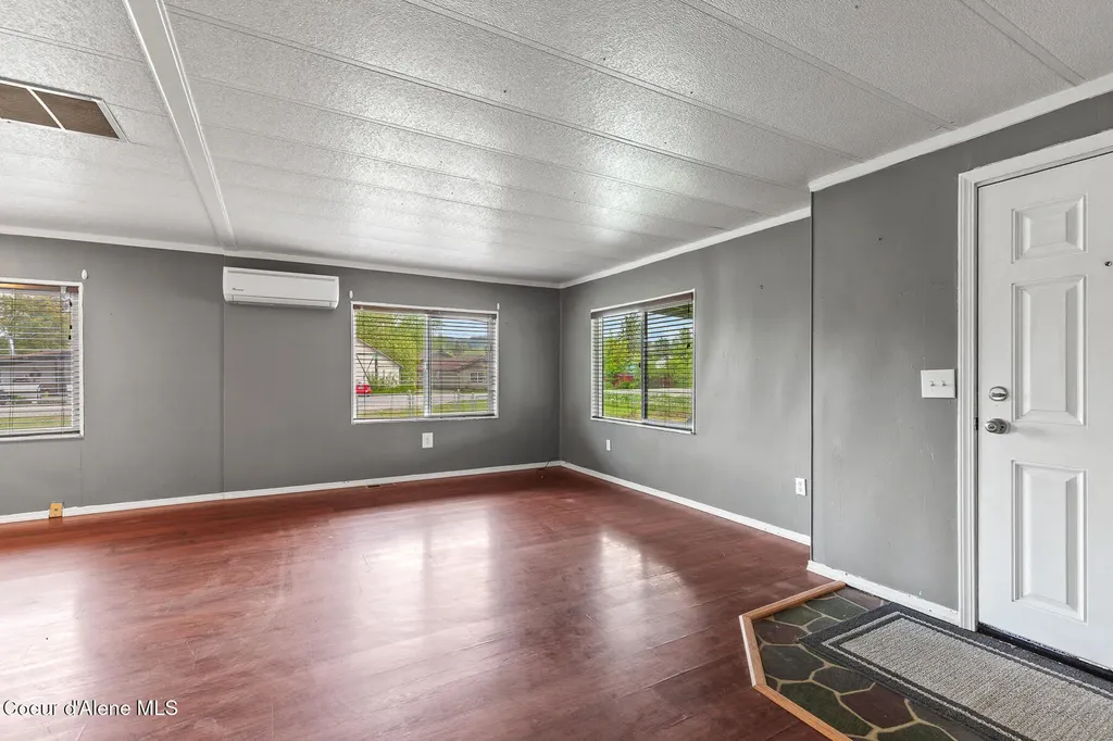 311 N Main Street Kootenai ID 83840