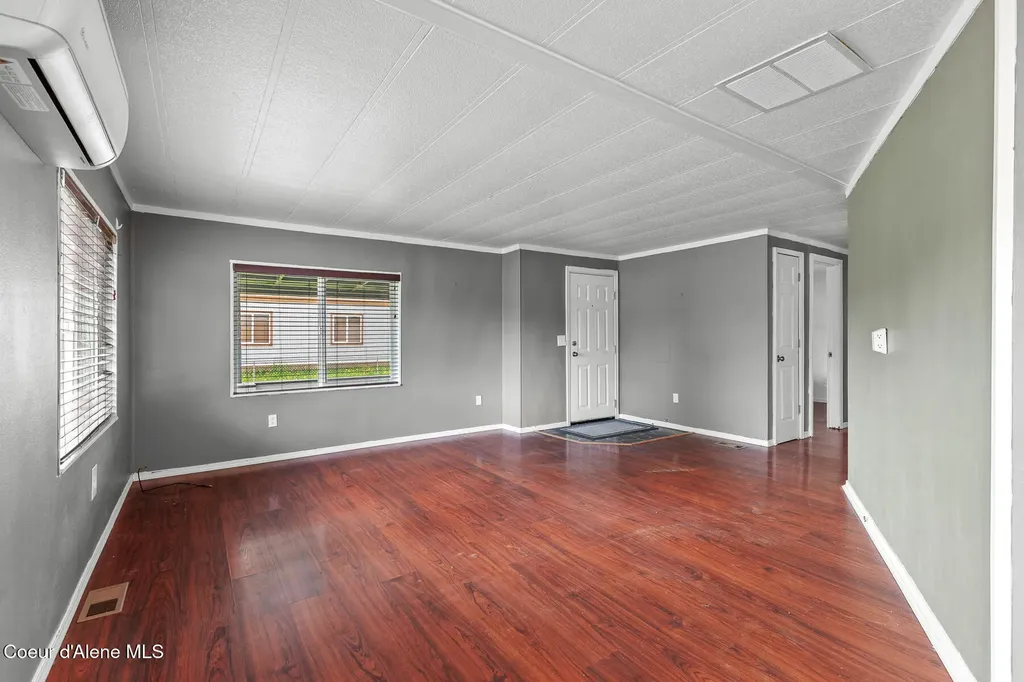 311 N Main Street Kootenai ID 83840