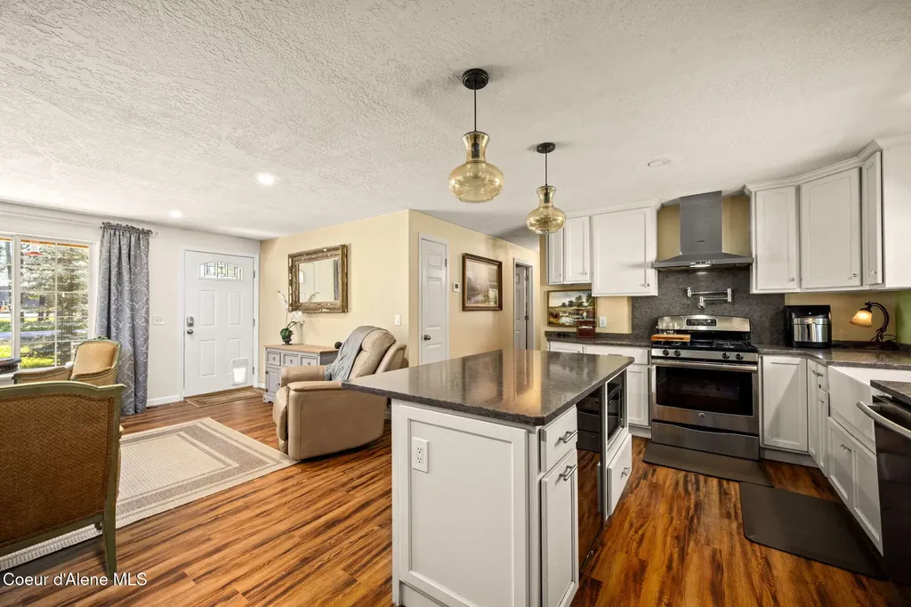 16761 N Pinewood Way Hayden ID 83835