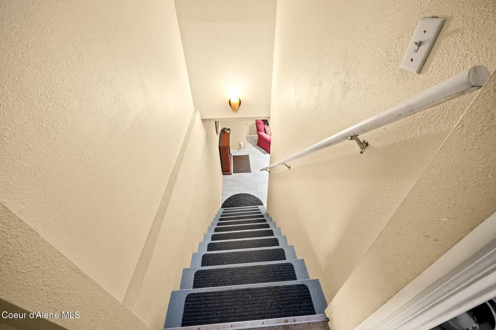 16761 N Pinewood Way Hayden ID 83835