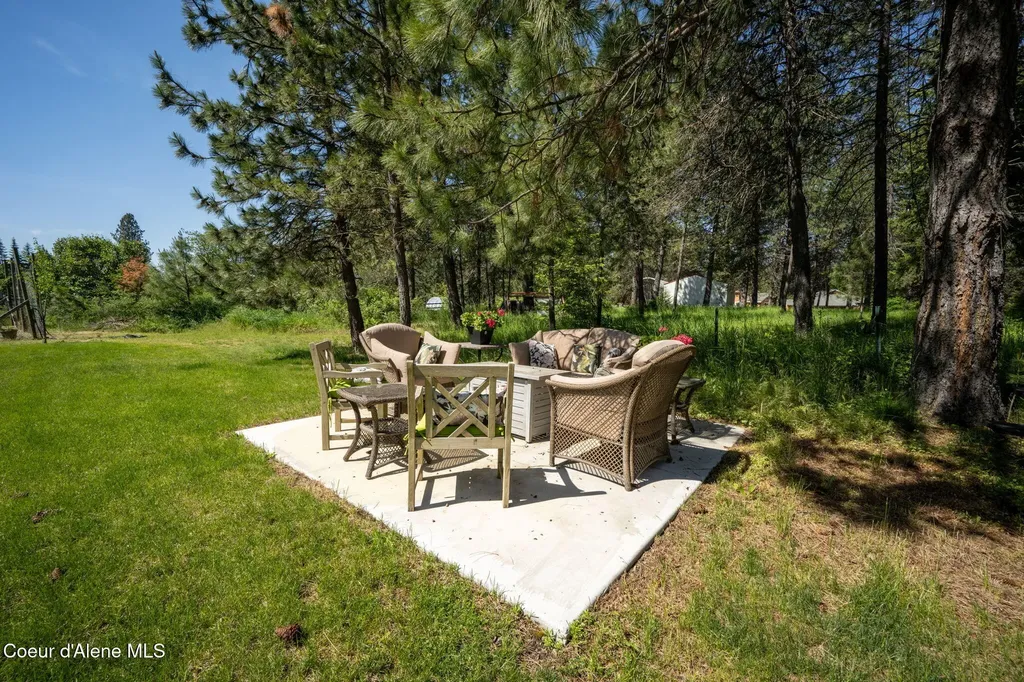 16761 N Pinewood Way Hayden ID 83835
