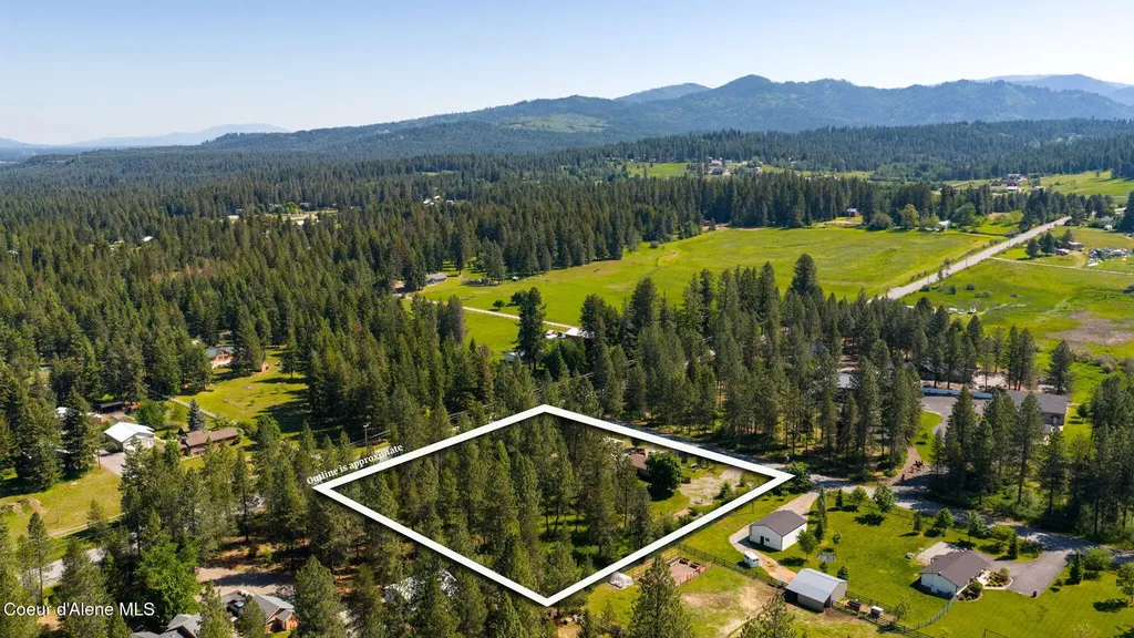 16761 N Pinewood Way Hayden ID 83835