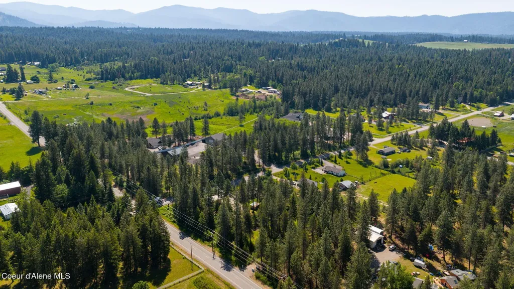 16761 N Pinewood Way Hayden ID 83835