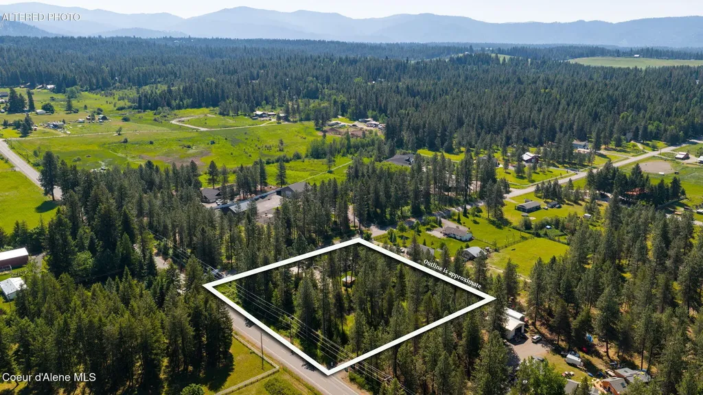 16761 N Pinewood Way Hayden ID 83835