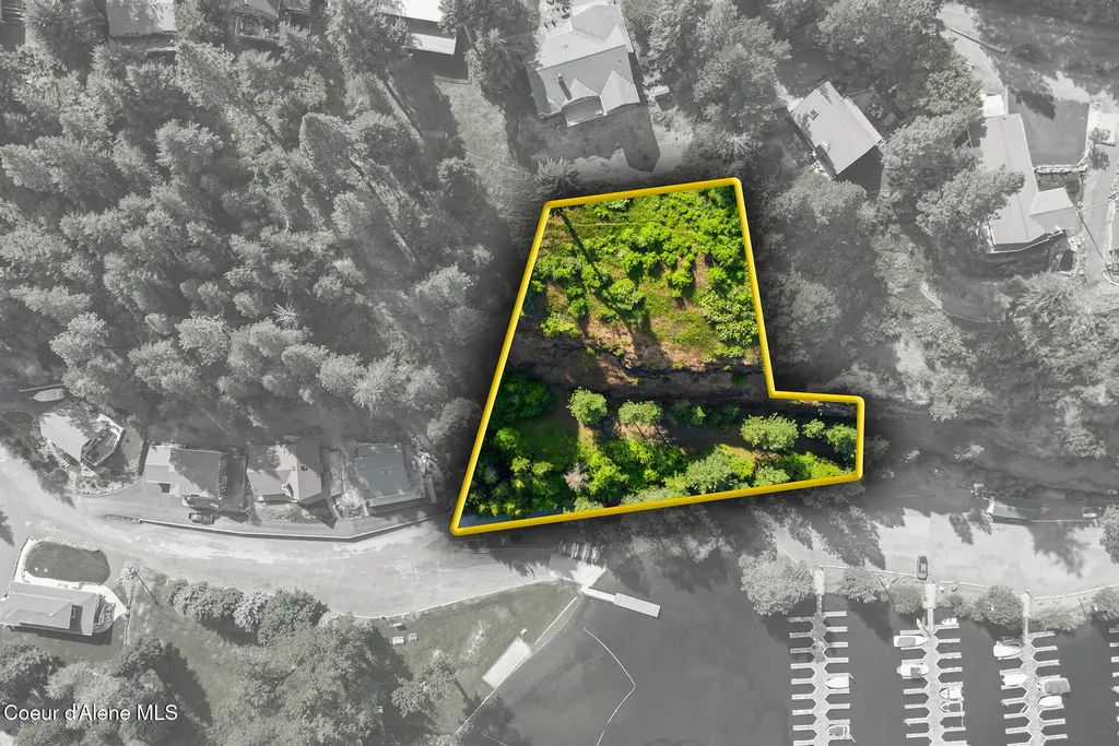 22671 S Lakeshore Drive Worley ID 83876