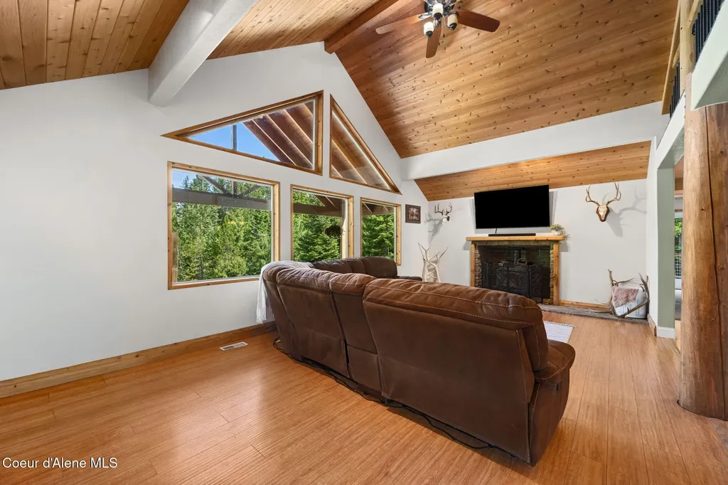 357 Hunt Gulch Road Kingston ID 83839