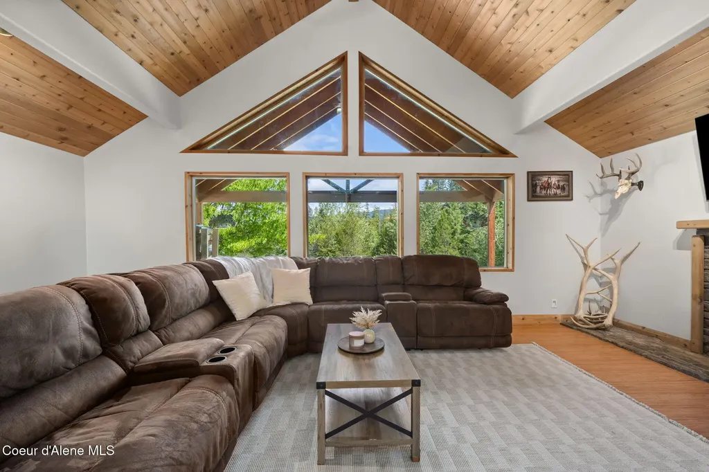 357 Hunt Gulch Road Kingston ID 83839