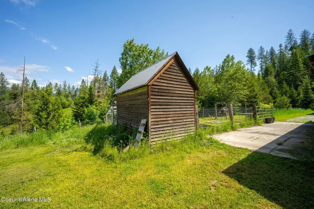 357 Hunt Gulch Road Kingston ID 83839