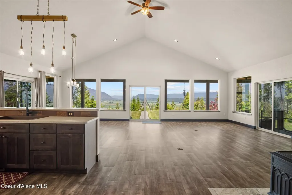153 Ocean Front Place Naples ID 83847