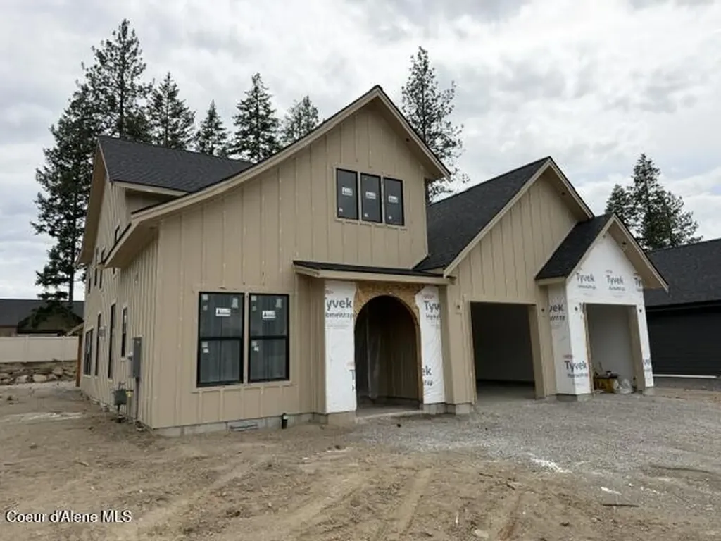1244 E Sleeping Deer Avenue Hayden ID 83835