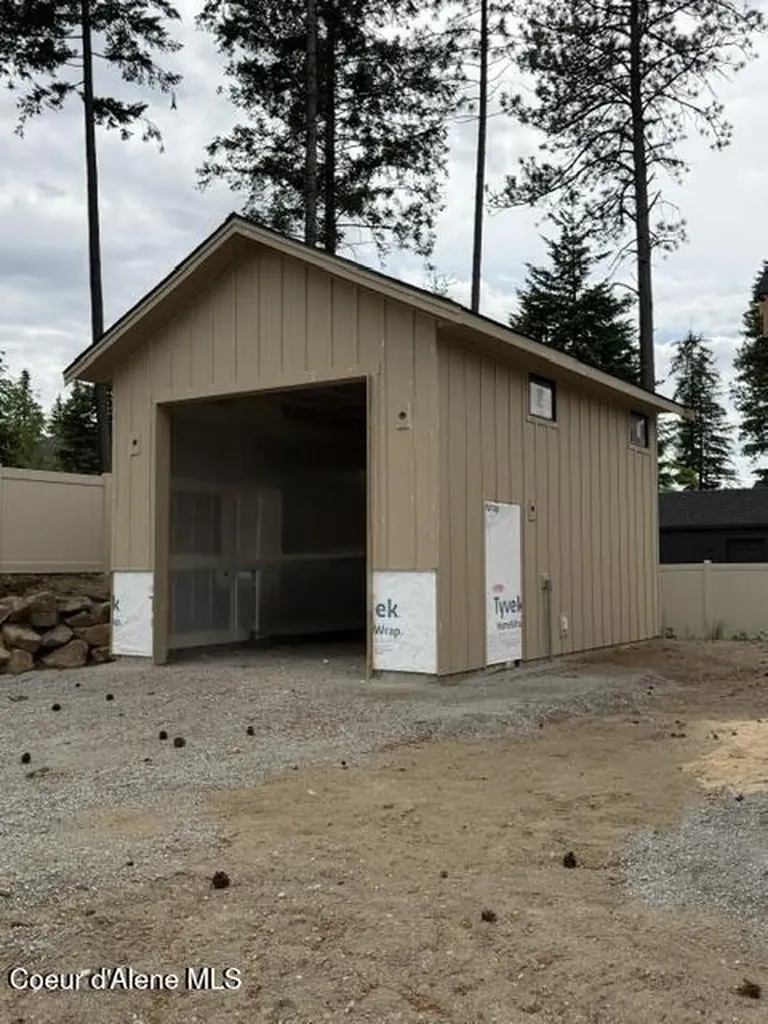 1244 E Sleeping Deer Avenue Hayden ID 83835