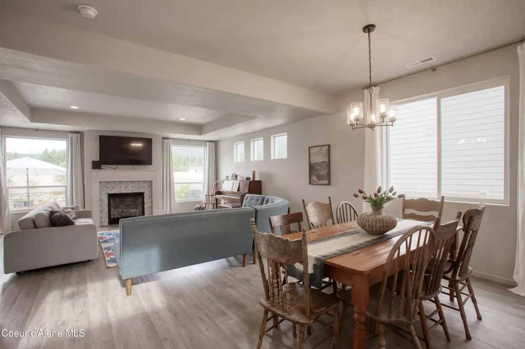 6489 W Astoria Loop Rathdrum ID 83858