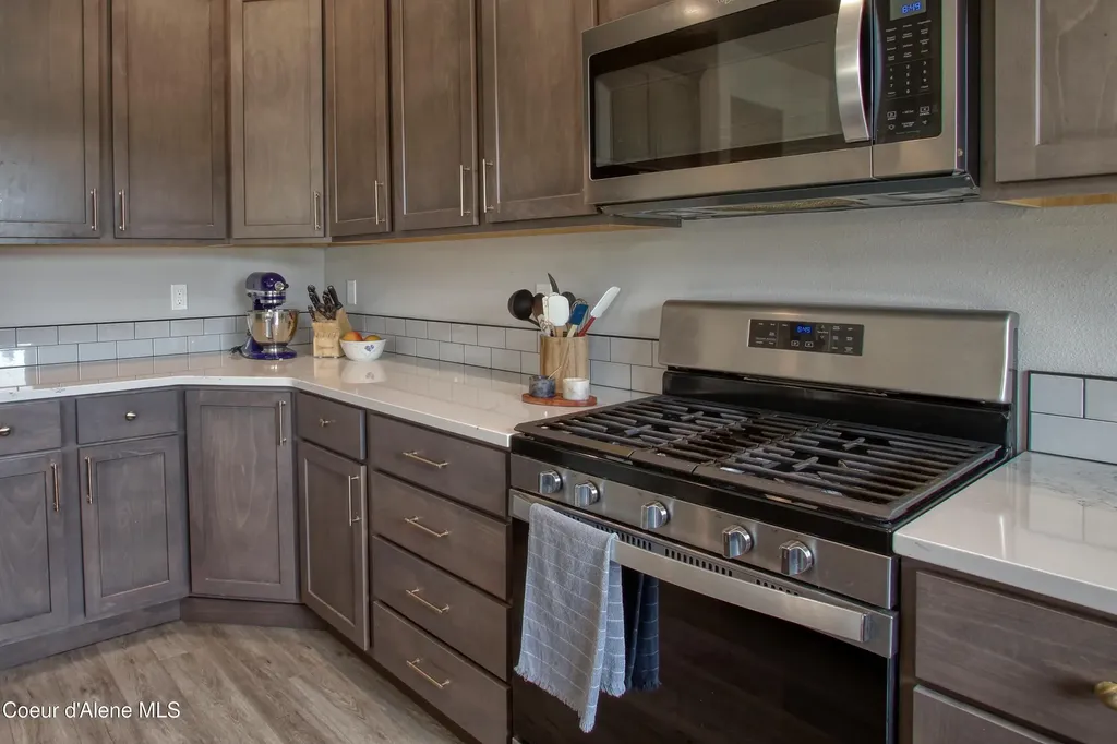 6489 W Astoria Loop Rathdrum ID 83858
