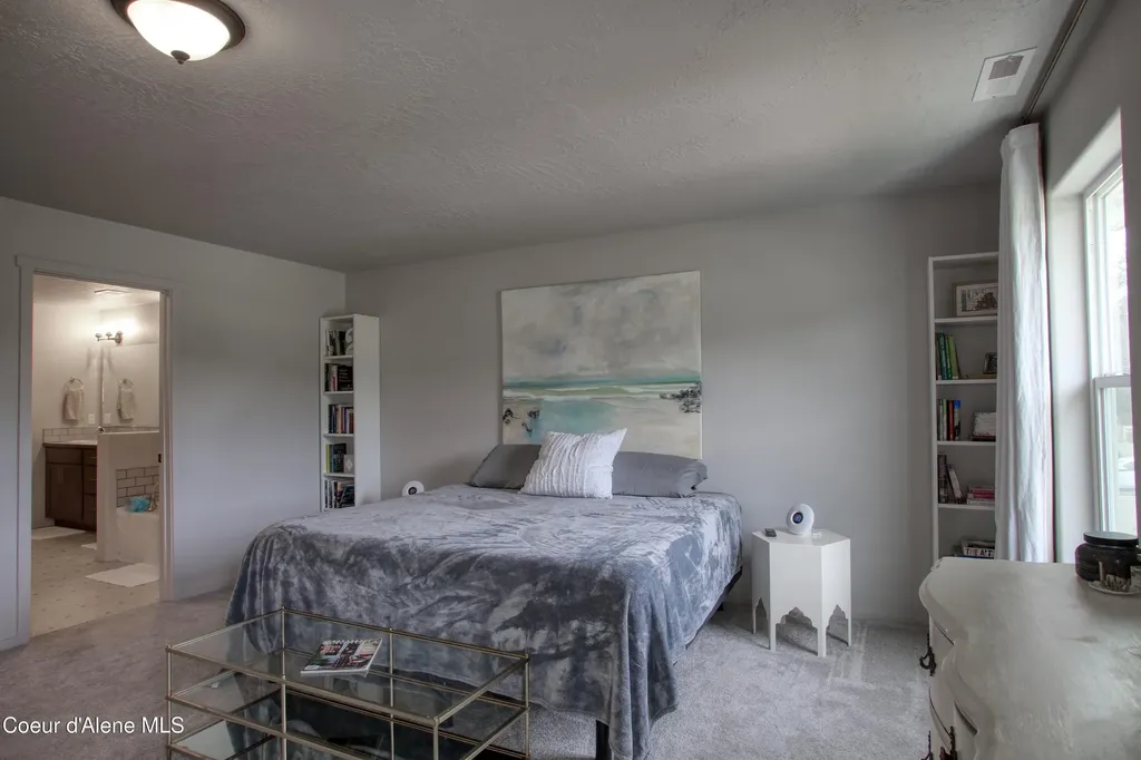 6489 W Astoria Loop Rathdrum ID 83858