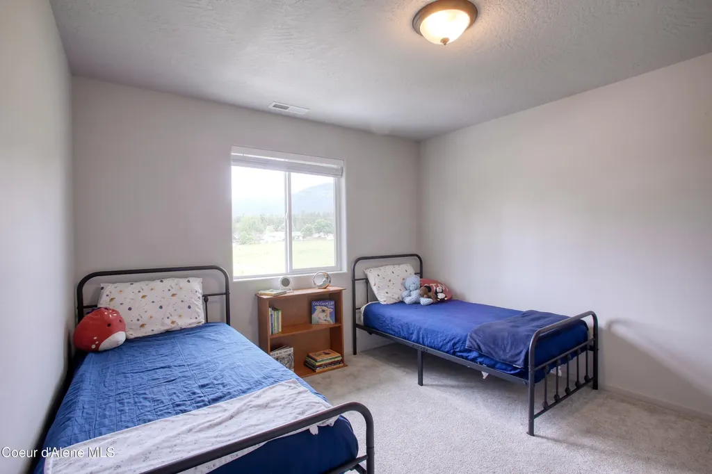 6489 W Astoria Loop Rathdrum ID 83858