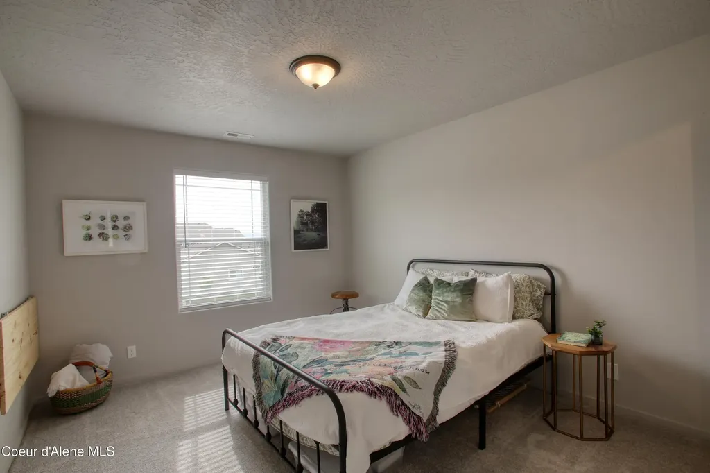 6489 W Astoria Loop Rathdrum ID 83858