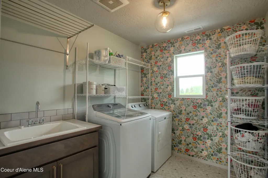 6489 W Astoria Loop Rathdrum ID 83858