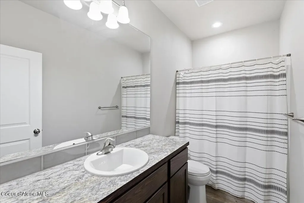 5109 W Jefferson Street Spirit Lake ID 83869