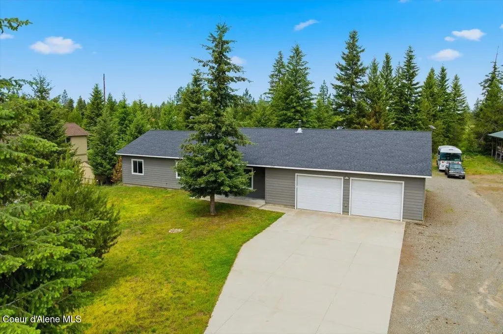 5109 W Jefferson Street Spirit Lake ID 83869