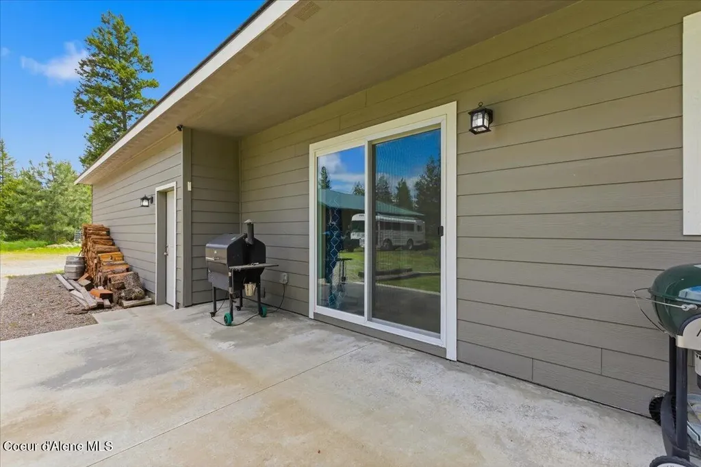 5109 W Jefferson Street Spirit Lake ID 83869