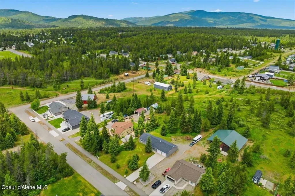 5109 W Jefferson Street Spirit Lake ID 83869