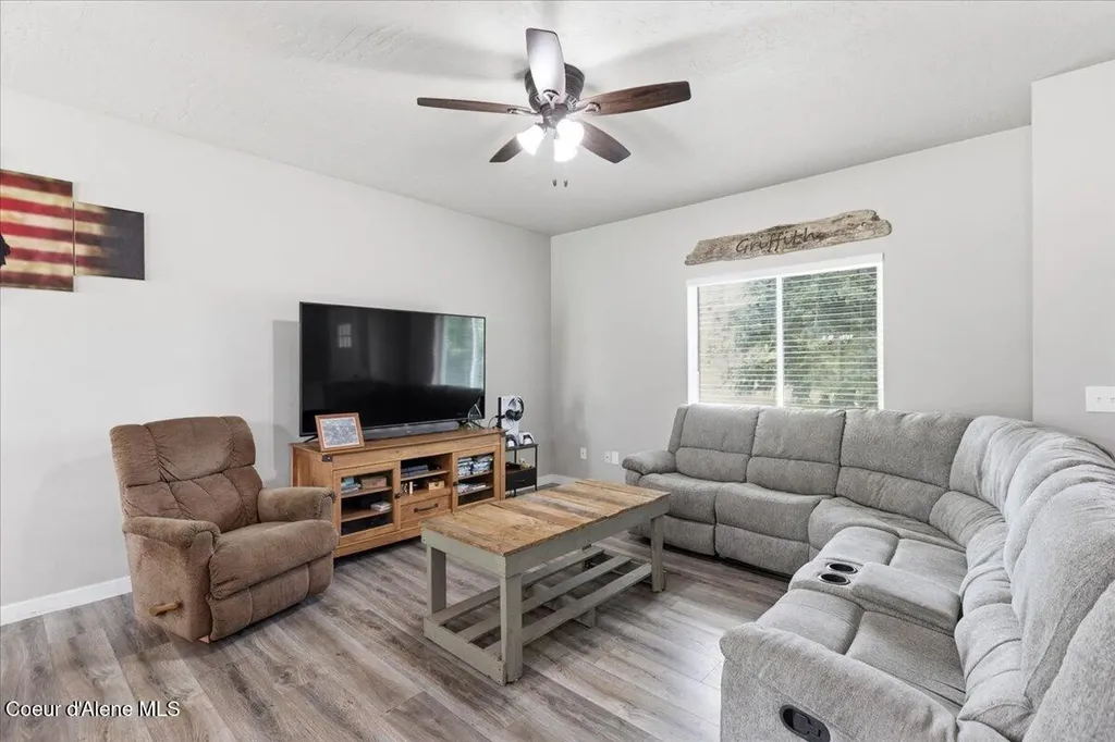 5109 W Jefferson Street Spirit Lake ID 83869