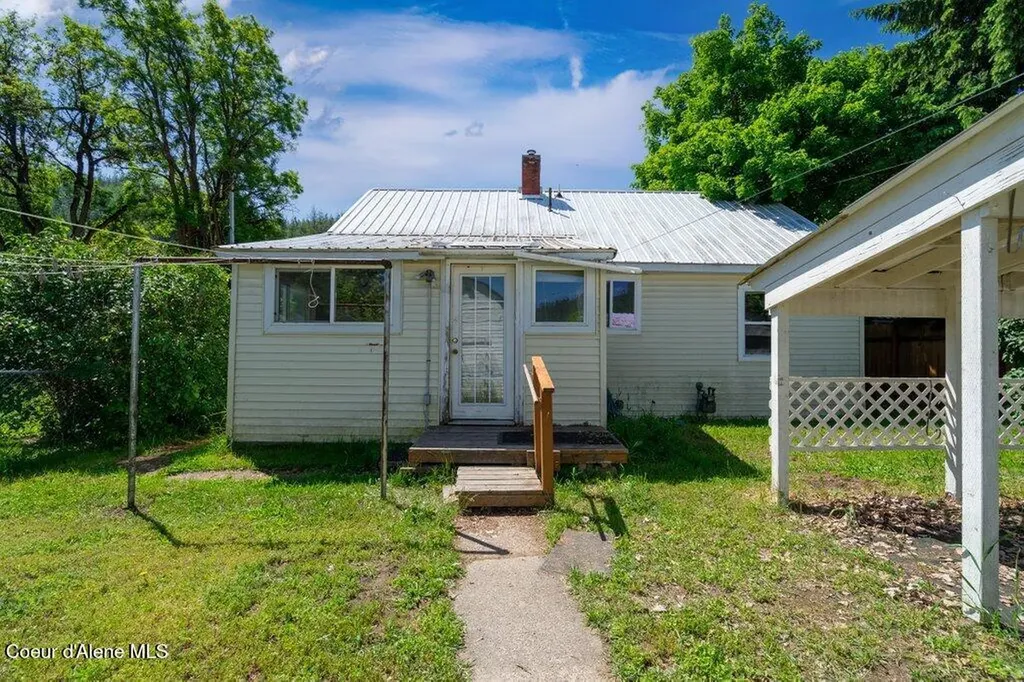 120 Northview Avenue Smelterville ID 83868