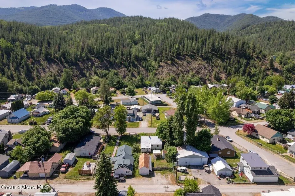 120 Northview Avenue Smelterville ID 83868