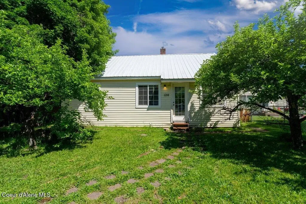 120 Northview Avenue Smelterville ID 83868
