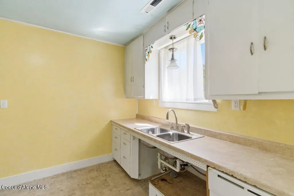 120 Northview Avenue Smelterville ID 83868