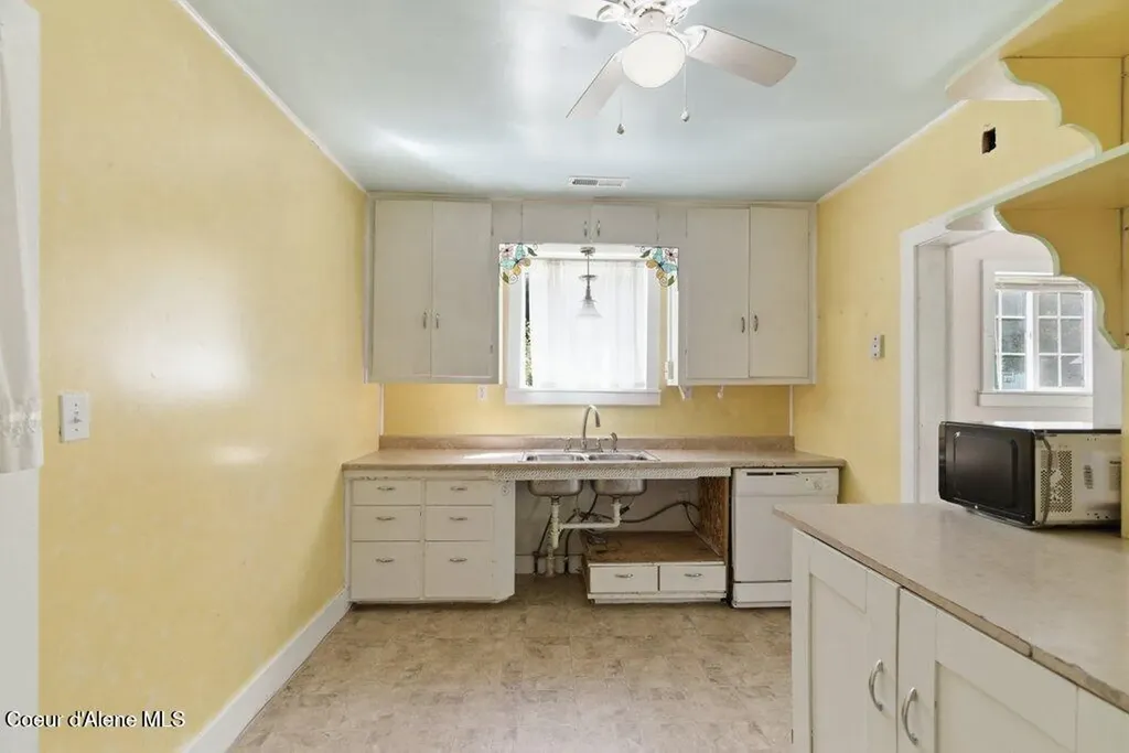 120 Northview Avenue Smelterville ID 83868