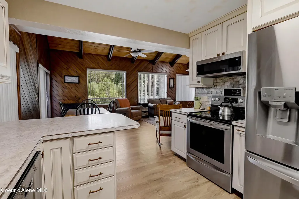 22873 S Lakeshore Drive Worley ID 83876