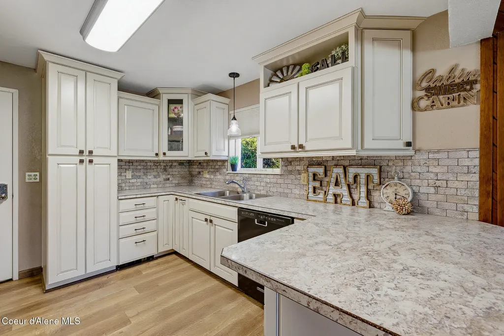 22873 S Lakeshore Drive Worley ID 83876
