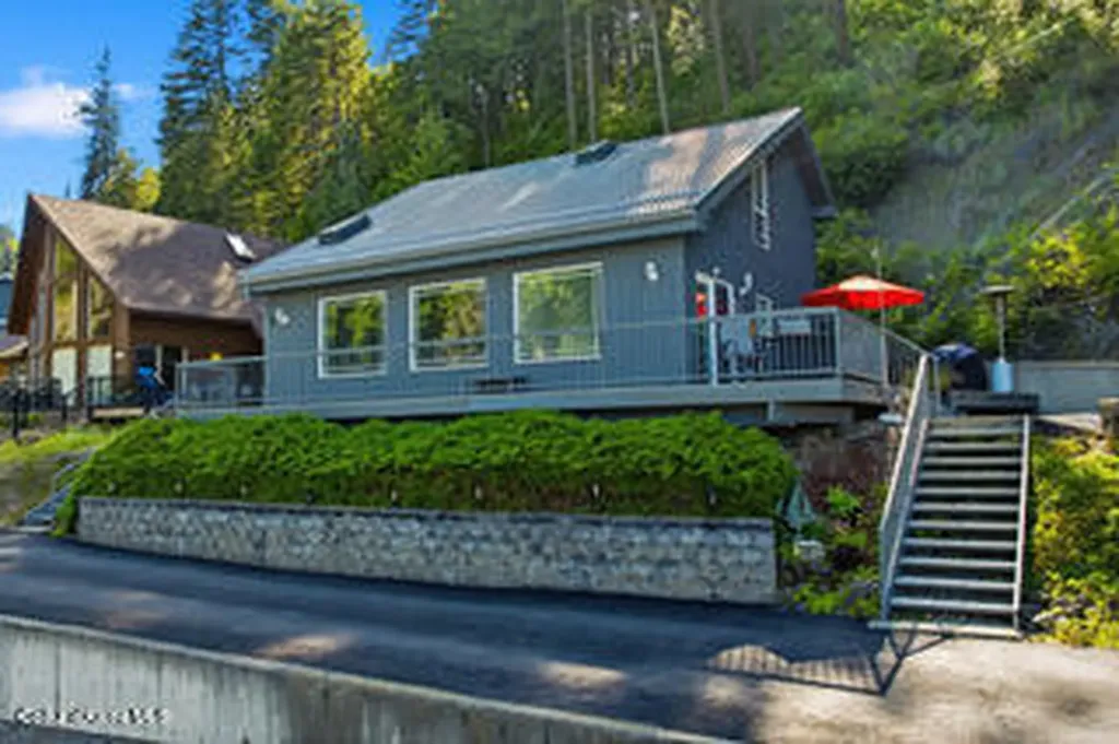 22873 S Lakeshore Drive Worley ID 83876