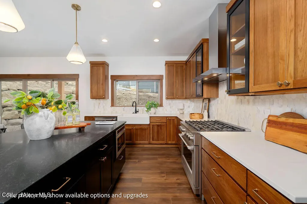 11958 N Rocking R Road Hayden ID 83835