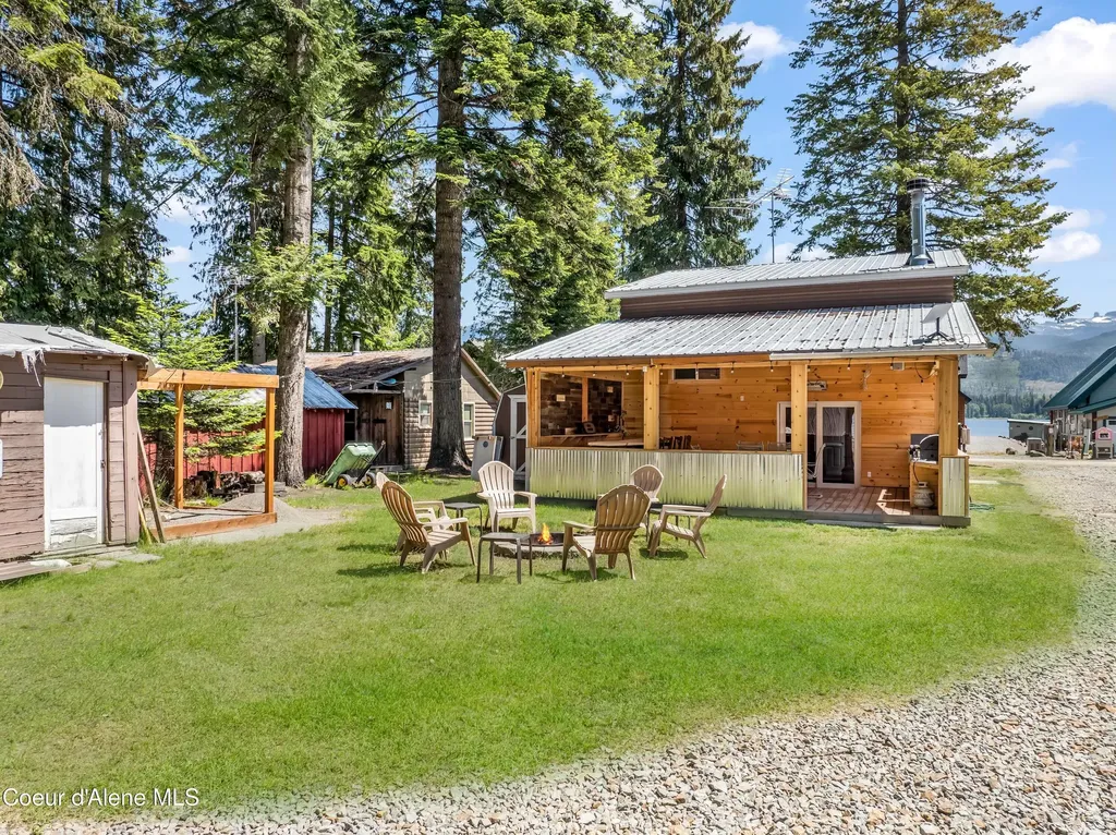 212 S Granite Bay Road Nordman ID 83848