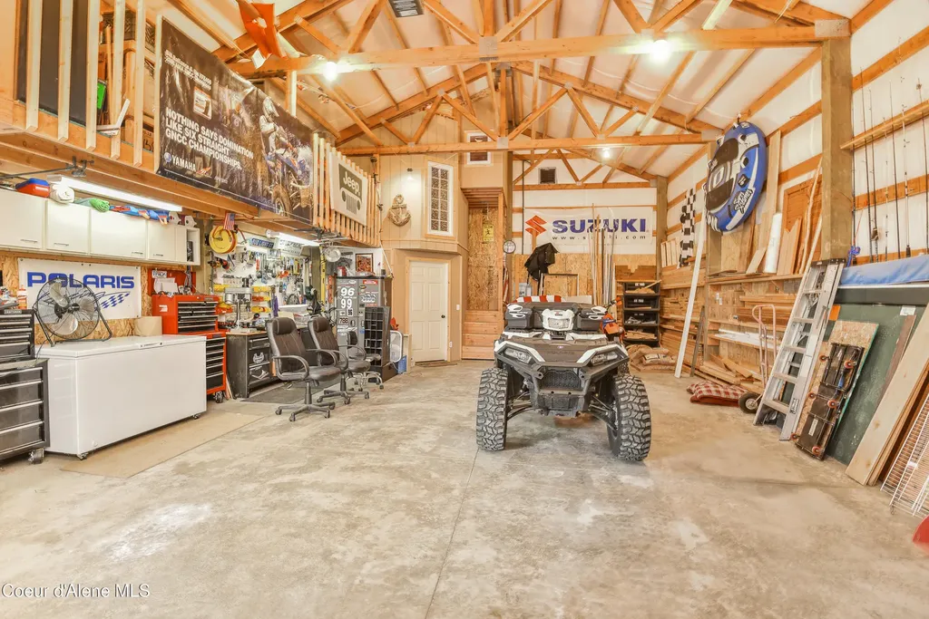 212 S Granite Bay Road Nordman ID 83848