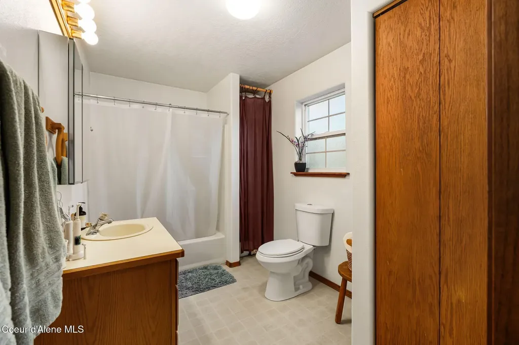 260 Grouse Creek Road Sandpoint ID 83864