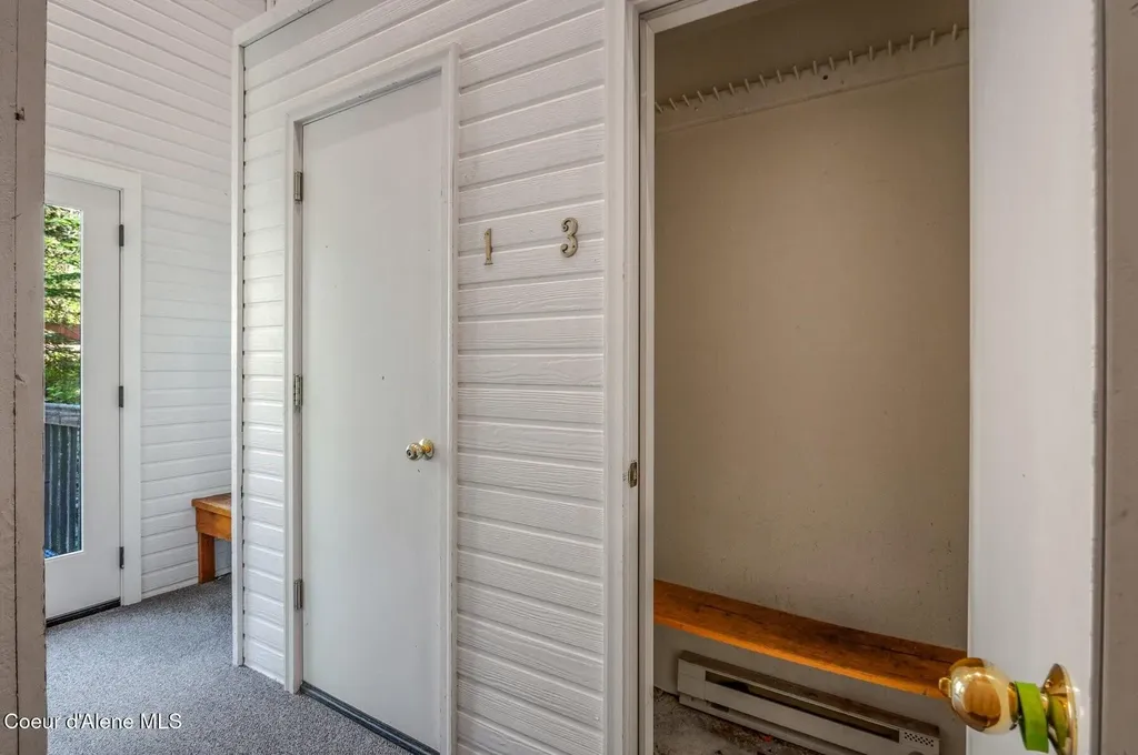 227 Crystal Springs Road Sandpoint ID 83864