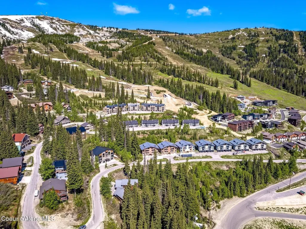227 Crystal Springs Road Sandpoint ID 83864