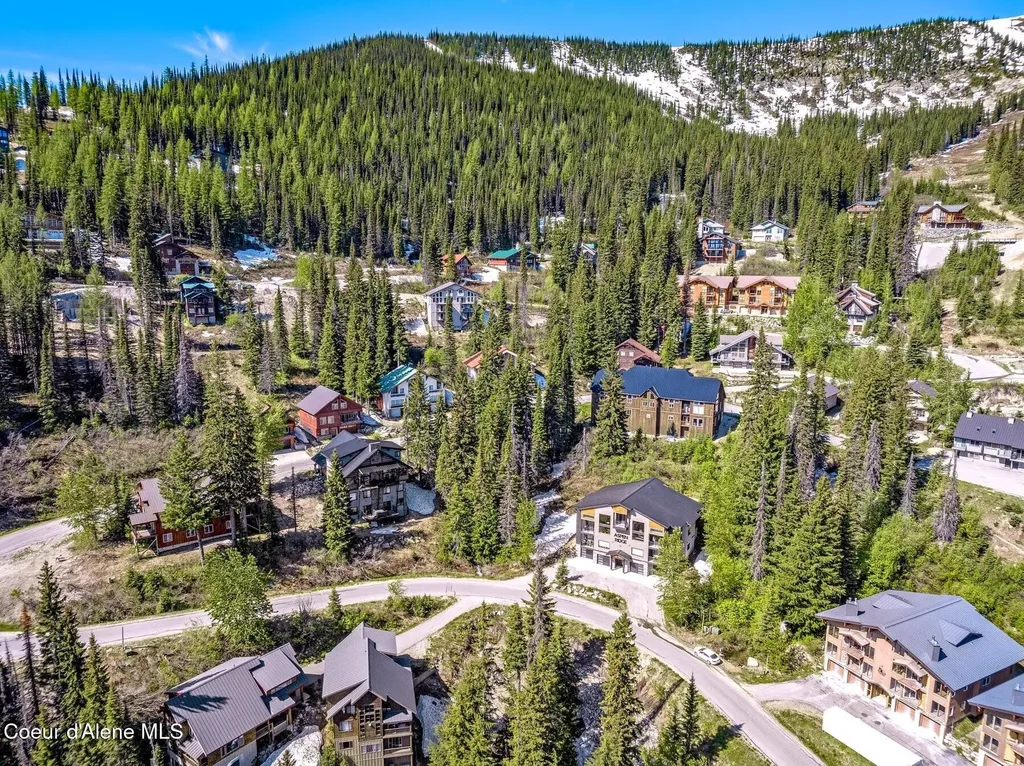 227 Crystal Springs Road Sandpoint ID 83864