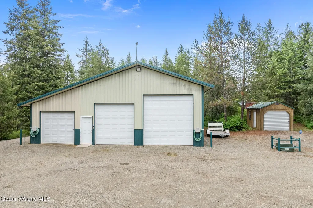 31756 N Riffle Road Spirit Lake ID 83869