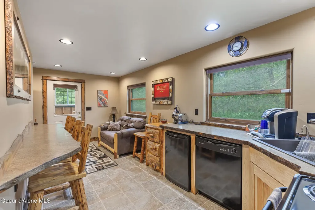 31756 N Riffle Road Spirit Lake ID 83869