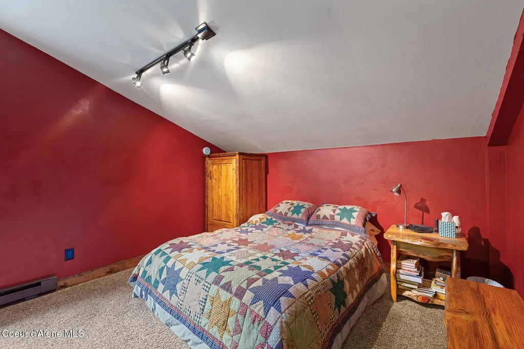 31756 N Riffle Road Spirit Lake ID 83869