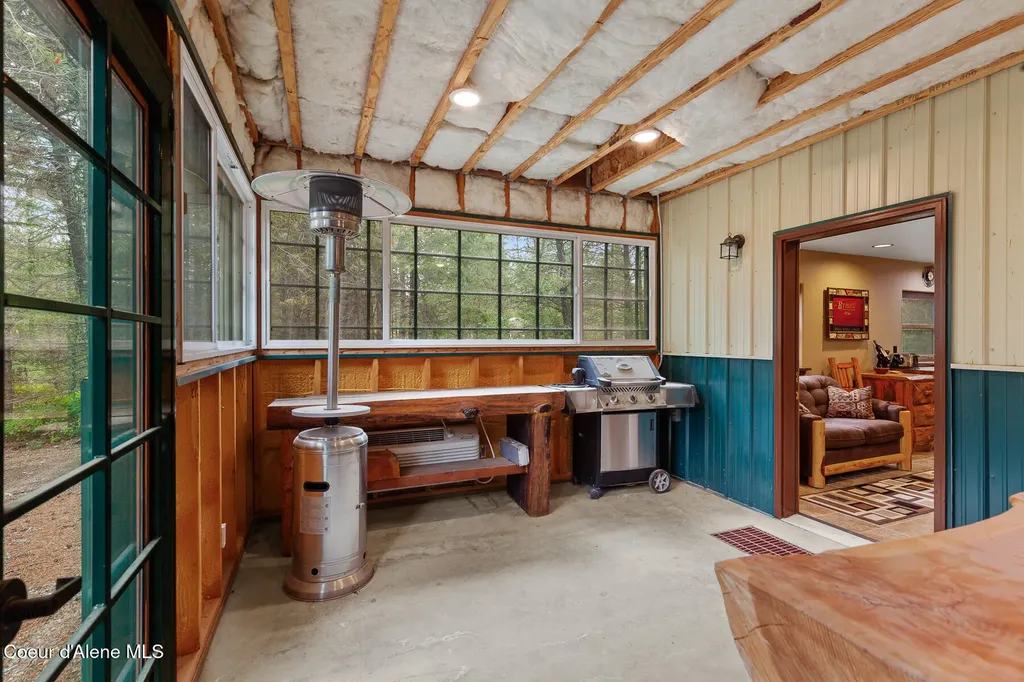 31756 N Riffle Road Spirit Lake ID 83869