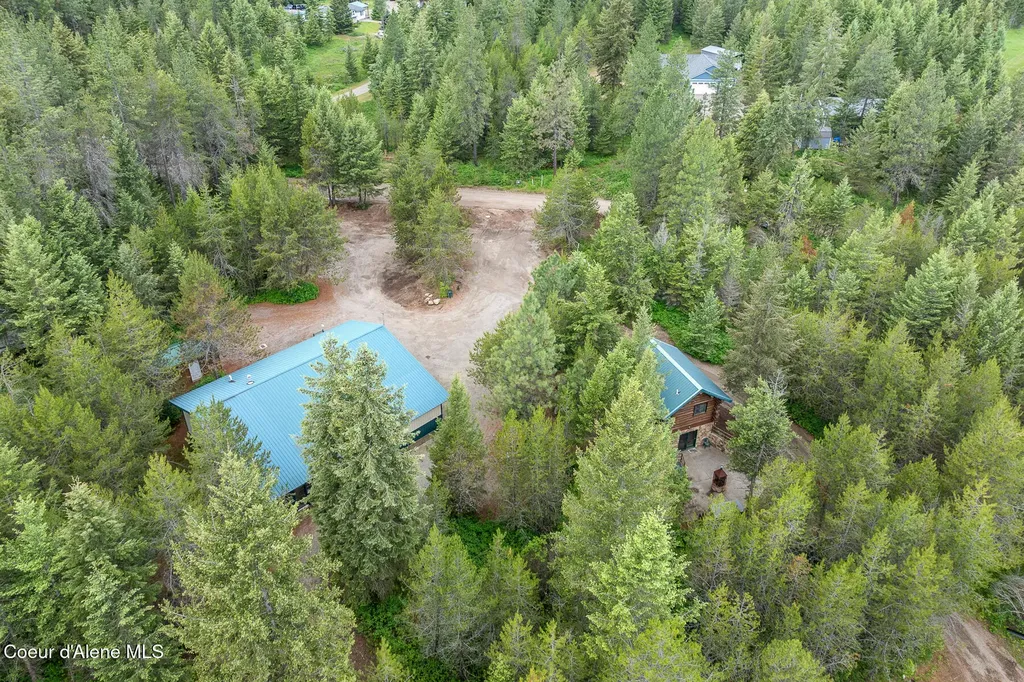31756 N Riffle Road Spirit Lake ID 83869